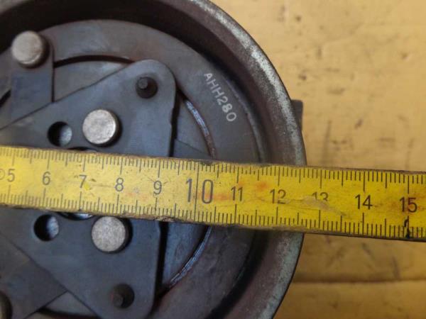 COMPRESSEUR DE CLIMATISATION RENAULT/MERCEDES/NISSAN - Vue 4